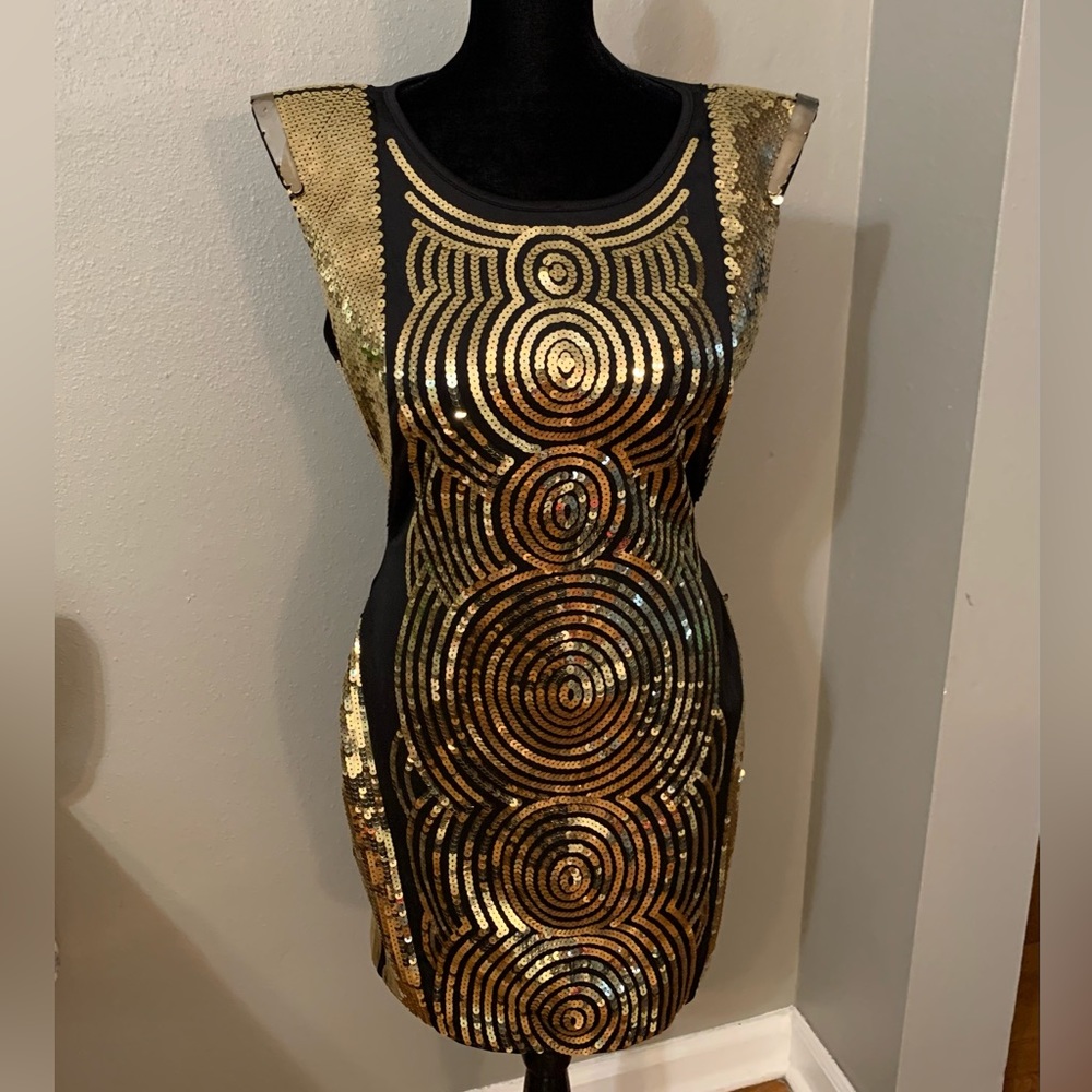 Bebe vintage 90’s  black mini dress w gold sequins. Stretch. Gorgeous detailing!